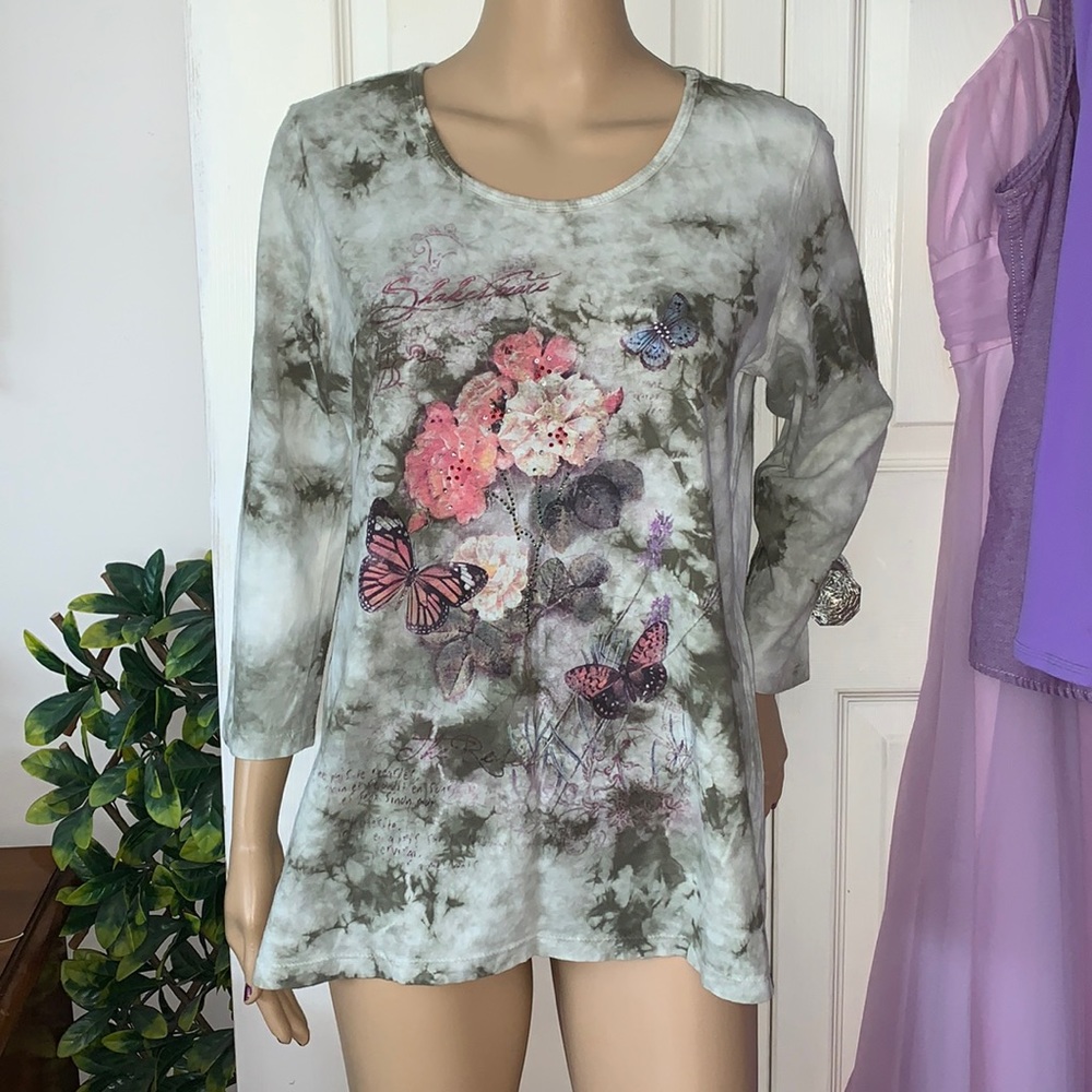Cactus Shakespeare jewelled butterflies green tie dye shirt L